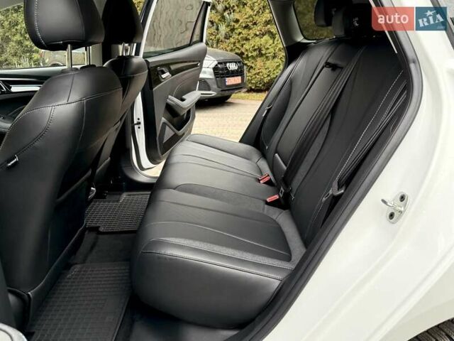 Белый МГ 5 EV, объемом двигателя 0 л и пробегом 23 тыс. км за 17800 $, фото 51 на Automoto.ua