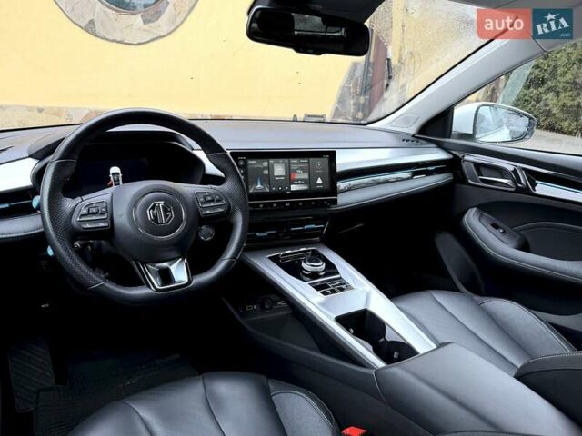 Белый МГ 5 EV, объемом двигателя 0 л и пробегом 23 тыс. км за 17800 $, фото 35 на Automoto.ua