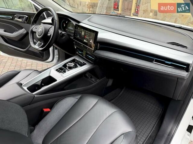 Белый МГ 5 EV, объемом двигателя 0 л и пробегом 23 тыс. км за 17800 $, фото 39 на Automoto.ua