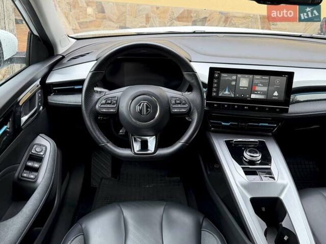 Белый МГ 5 EV, объемом двигателя 0 л и пробегом 23 тыс. км за 17800 $, фото 31 на Automoto.ua