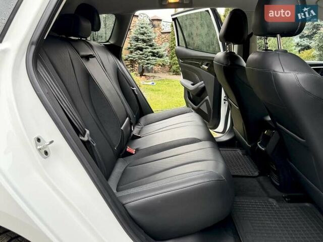 Белый МГ 5 EV, объемом двигателя 0 л и пробегом 23 тыс. км за 17800 $, фото 50 на Automoto.ua