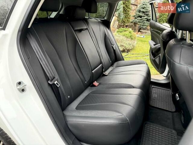 Белый МГ 5 EV, объемом двигателя 0 л и пробегом 23 тыс. км за 17800 $, фото 54 на Automoto.ua