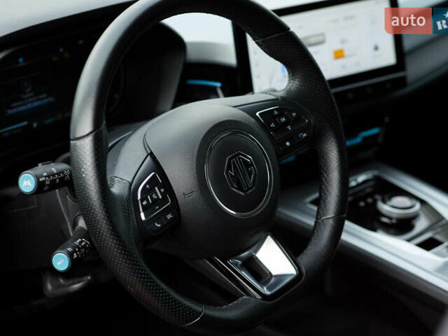 Красный МГ 5 EV, объемом двигателя 0 л и пробегом 41 тыс. км за 18700 $, фото 29 на Automoto.ua