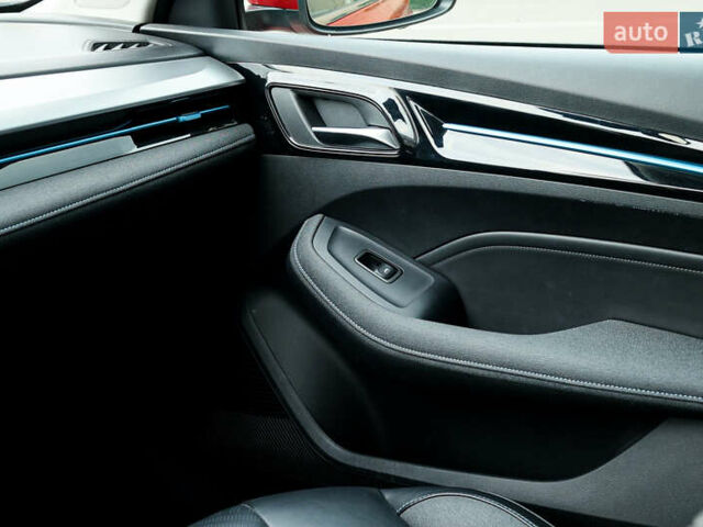 Красный МГ 5 EV, объемом двигателя 0 л и пробегом 41 тыс. км за 18700 $, фото 33 на Automoto.ua