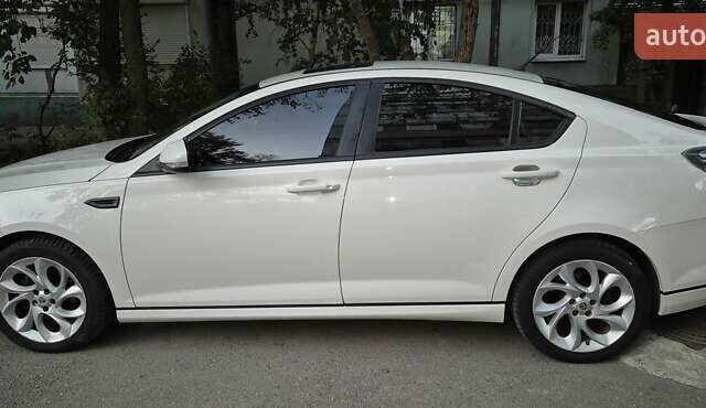 Белый МГ 6, объемом двигателя 1.8 л и пробегом 137 тыс. км за 7000 $, фото 1 на Automoto.ua