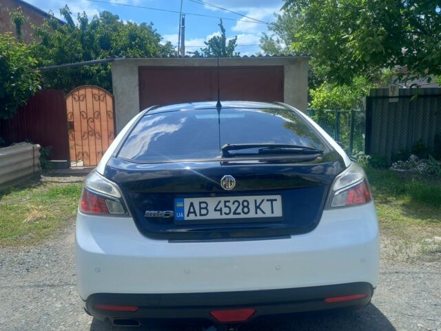 Белый МГ 6, объемом двигателя 1.8 л и пробегом 300 тыс. км за 6800 $, фото 5 на Automoto.ua