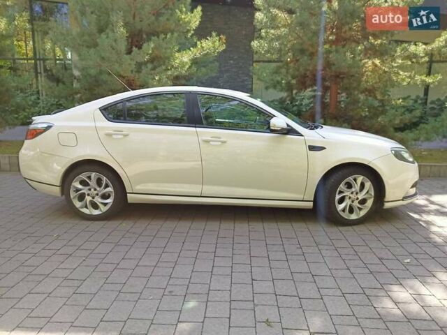 Белый МГ 6, объемом двигателя 1.8 л и пробегом 174 тыс. км за 6300 $, фото 3 на Automoto.ua
