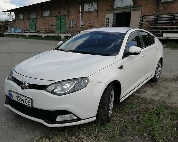 Белый МГ 6, объемом двигателя 1.8 л и пробегом 318 тыс. км за 4400 $, фото 6 на Automoto.ua