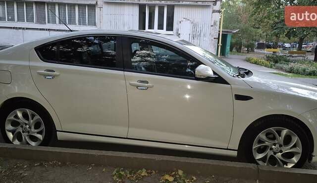 Белый МГ 6, объемом двигателя 1.8 л и пробегом 137 тыс. км за 7000 $, фото 2 на Automoto.ua