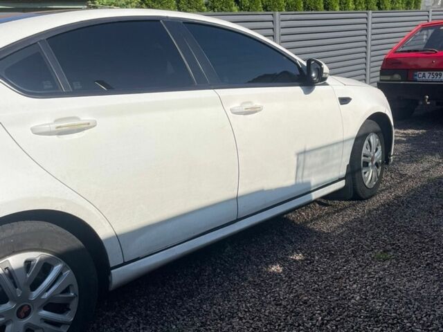 Белый МГ 6, объемом двигателя 1.8 л и пробегом 340 тыс. км за 1777 $, фото 3 на Automoto.ua
