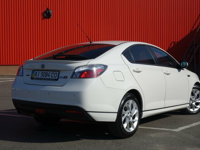 Белый МГ 6, объемом двигателя 1.8 л и пробегом 50 тыс. км за 9500 $, фото 5 на Automoto.ua