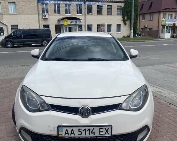 Белый МГ 6, объемом двигателя 1.8 л и пробегом 106 тыс. км за 5000 $, фото 1 на Automoto.ua