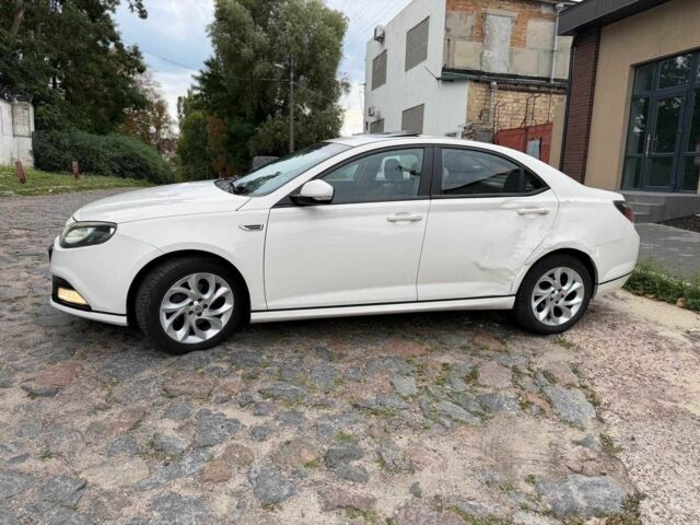 Белый МГ 6, объемом двигателя 1.8 л и пробегом 96 тыс. км за 5385 $, фото 9 на Automoto.ua