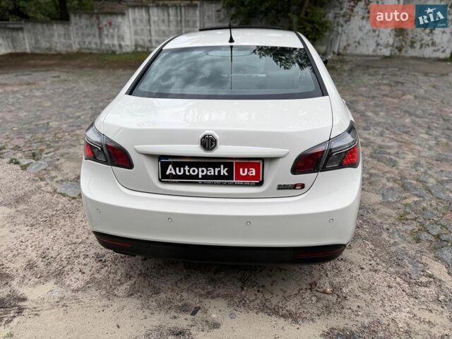 Белый МГ 6, объемом двигателя 1.8 л и пробегом 96 тыс. км за 5390 $, фото 7 на Automoto.ua