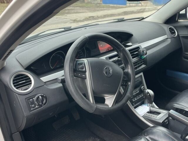 Белый МГ 6, объемом двигателя 1.8 л и пробегом 200 тыс. км за 7000 $, фото 6 на Automoto.ua