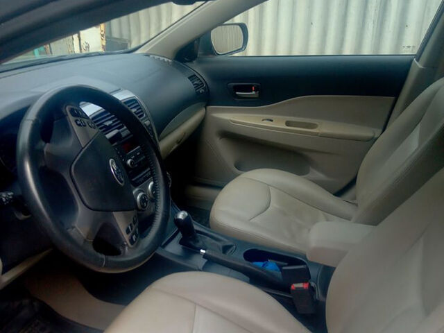 Черный МГ 6, объемом двигателя 1.6 л и пробегом 0 тыс. км за 8000 $, фото 2 на Automoto.ua