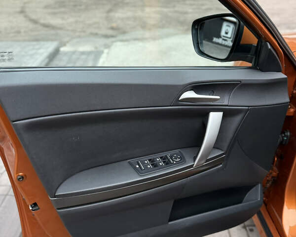 Помаранчевий МГ 6, об'ємом двигуна 1.8 л та пробігом 117 тис. км за 6500 $, фото 11 на Automoto.ua