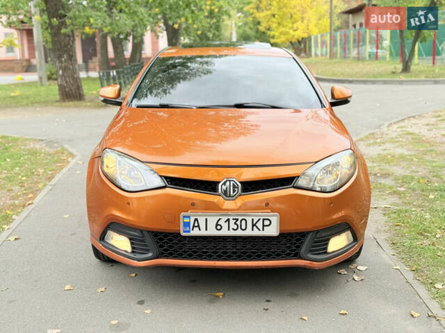 Помаранчевий МГ 6, об'ємом двигуна 1.8 л та пробігом 158 тис. км за 5850 $, фото 32 на Automoto.ua