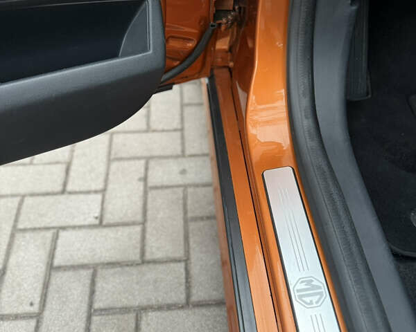 Помаранчевий МГ 6, об'ємом двигуна 1.8 л та пробігом 117 тис. км за 6500 $, фото 12 на Automoto.ua