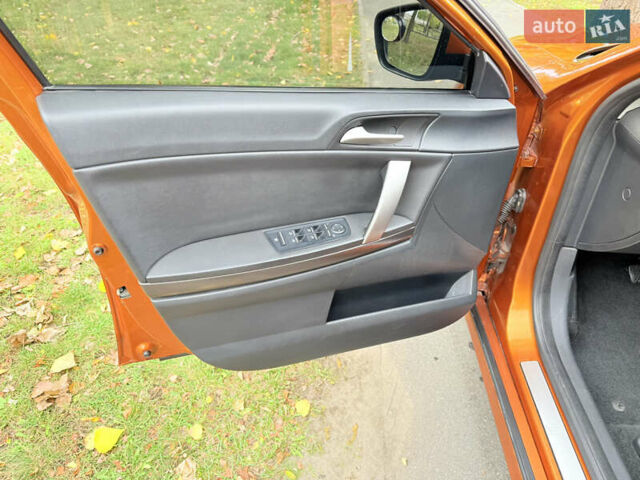 МГ 6 2012 в Харькове на Automoto.ua Оранжевый МГ 6, объемом двигателя 1.8 л и пробегом 157 тыс. км за 6700 $, фото 34 на Automoto.ua