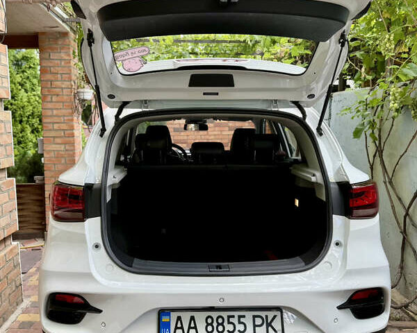 Белый МГ ЗС, объемом двигателя 1.5 л и пробегом 24 тыс. км за 15800 $, фото 8 на Automoto.ua