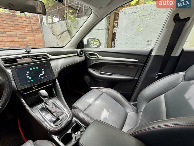 Белый МГ ЗС, объемом двигателя 1.5 л и пробегом 24 тыс. км за 15800 $, фото 13 на Automoto.ua