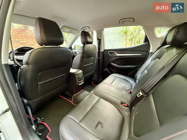 Белый МГ ЗС, объемом двигателя 1.5 л и пробегом 24 тыс. км за 15800 $, фото 15 на Automoto.ua