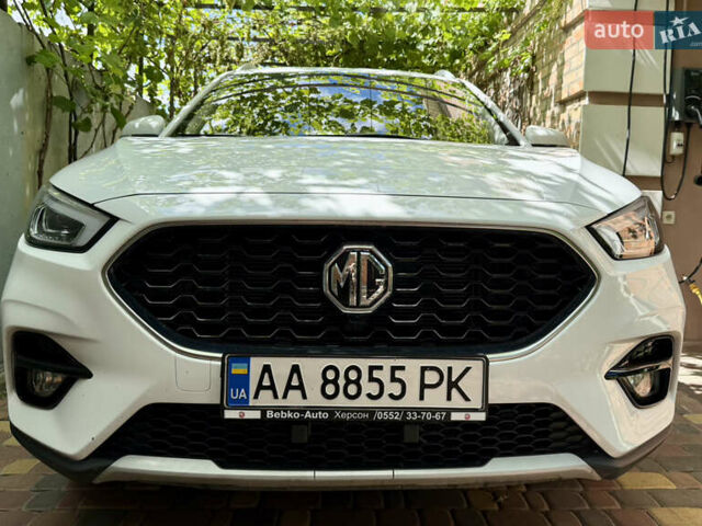 Белый МГ ЗС, объемом двигателя 1.5 л и пробегом 24 тыс. км за 15800 $, фото 4 на Automoto.ua
