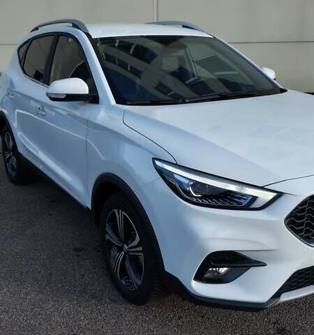 Білий МГ ЗС, об'ємом двигуна 1.5 л та пробігом 7 тис. км за 16700 $, фото 2 на Automoto.ua