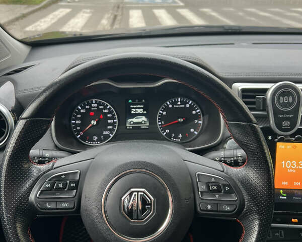 Черный МГ ЗС, объемом двигателя 1.5 л и пробегом 25 тыс. км за 13900 $, фото 7 на Automoto.ua