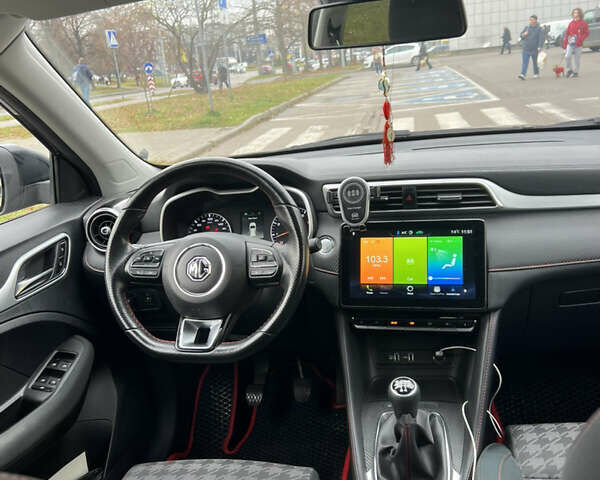 Черный МГ ЗС, объемом двигателя 1.5 л и пробегом 25 тыс. км за 13900 $, фото 5 на Automoto.ua