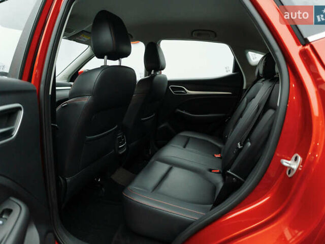 Красный МГ ЗС, объемом двигателя 1.5 л и пробегом 13 тыс. км за 16872 $, фото 18 на Automoto.ua