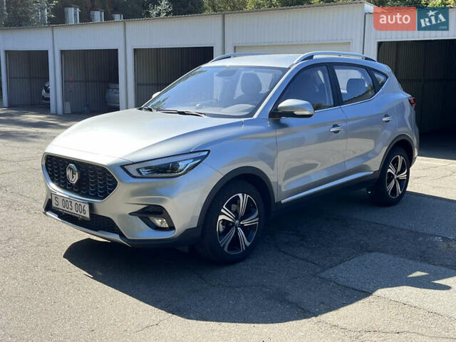 Серый МГ ЗС, объемом двигателя 1.5 л и пробегом 2 тыс. км за 17300 $, фото 5 на Automoto.ua