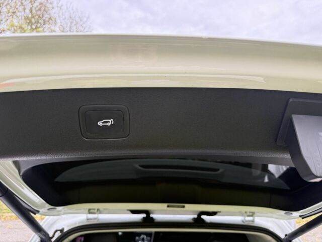 Білий МГ Інша, об'ємом двигуна 1.5 л та пробігом 41 тис. км за 23950 $, фото 11 на Automoto.ua