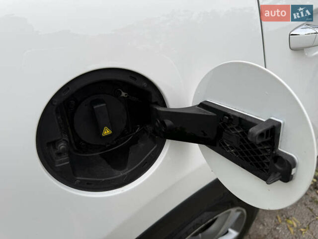 Білий МГ HS, об'ємом двигуна 1.49 л та пробігом 42 тис. км за 24000 $, фото 6 на Automoto.ua