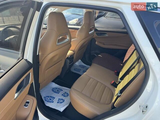 Білий МГ HS, об'ємом двигуна 2 л та пробігом 32 тис. км за 18500 $, фото 27 на Automoto.ua