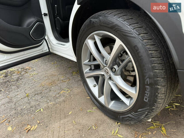 Білий МГ HS, об'ємом двигуна 1.49 л та пробігом 42 тис. км за 24000 $, фото 7 на Automoto.ua