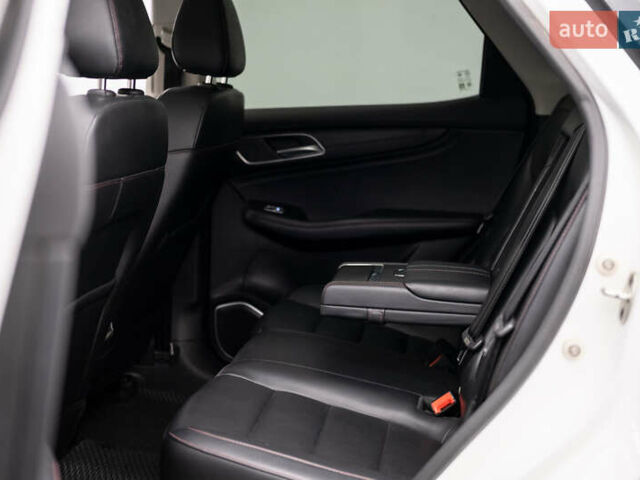 Белый МГ HS, объемом двигателя 1.49 л и пробегом 41 тыс. км за 17360 $, фото 9 на Automoto.ua