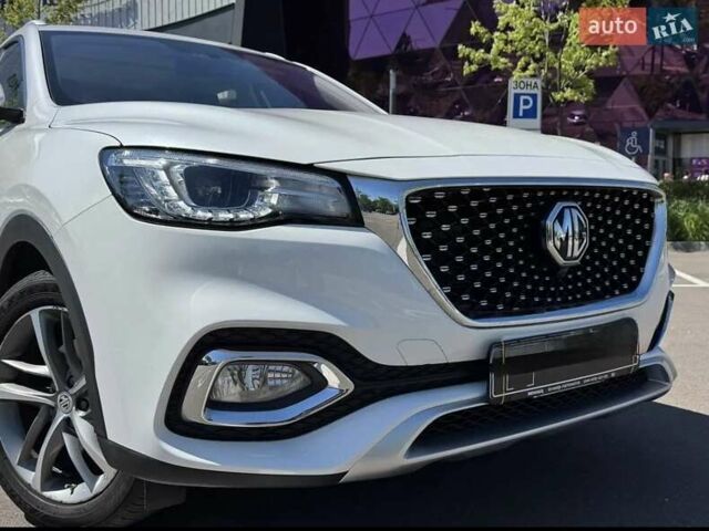 Білий МГ HS, об'ємом двигуна 1.49 л та пробігом 35 тис. км за 19200 $, фото 5 на Automoto.ua