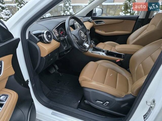 Белый МГ HS, объемом двигателя 1.49 л и пробегом 47 тыс. км за 16999 $, фото 24 на Automoto.ua