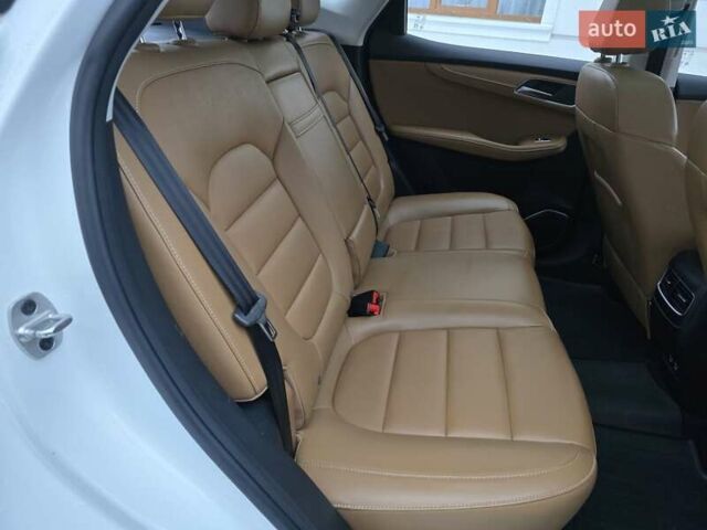 Белый МГ HS, объемом двигателя 1.49 л и пробегом 47 тыс. км за 16999 $, фото 46 на Automoto.ua