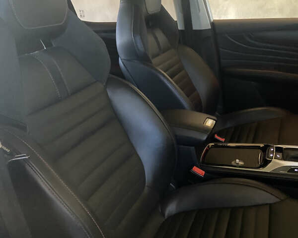 Белый МГ HS, объемом двигателя 2 л и пробегом 30 тыс. км за 21500 $, фото 30 на Automoto.ua