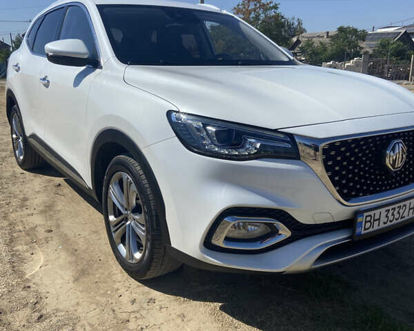 Белый МГ HS, объемом двигателя 2 л и пробегом 30 тыс. км за 21500 $, фото 2 на Automoto.ua