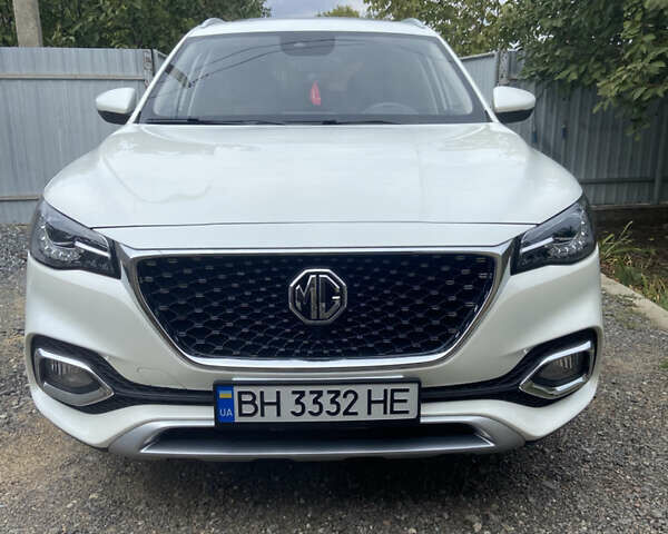 Белый МГ HS, объемом двигателя 2 л и пробегом 30 тыс. км за 19400 $, фото 8 на Automoto.ua