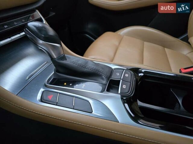 Белый МГ HS, объемом двигателя 1.49 л и пробегом 47 тыс. км за 16999 $, фото 35 на Automoto.ua