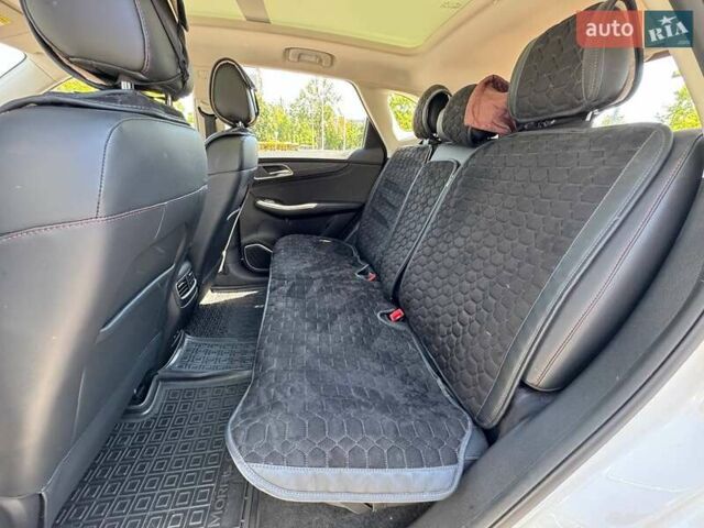 Белый МГ HS, объемом двигателя 1.49 л и пробегом 36 тыс. км за 18490 $, фото 9 на Automoto.ua