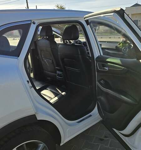 Белый МГ HS, объемом двигателя 1.5 л и пробегом 83 тыс. км за 20000 $, фото 13 на Automoto.ua