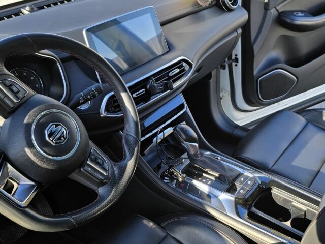 Белый МГ HS, объемом двигателя 1.5 л и пробегом 83 тыс. км за 20000 $, фото 19 на Automoto.ua