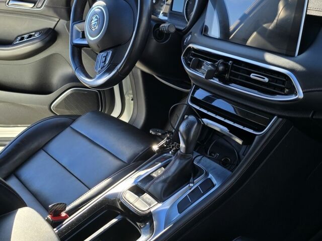 Белый МГ HS, объемом двигателя 1.5 л и пробегом 83 тыс. км за 20000 $, фото 17 на Automoto.ua