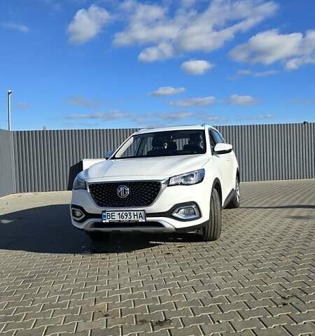 Белый МГ HS, объемом двигателя 1.5 л и пробегом 83 тыс. км за 20000 $, фото 4 на Automoto.ua